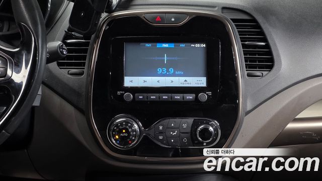 Renault Korea QM3 2016 — photo 14