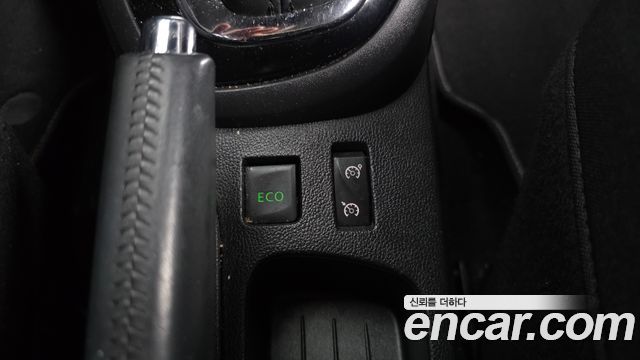 Renault Korea QM3 2016 — photo 18
