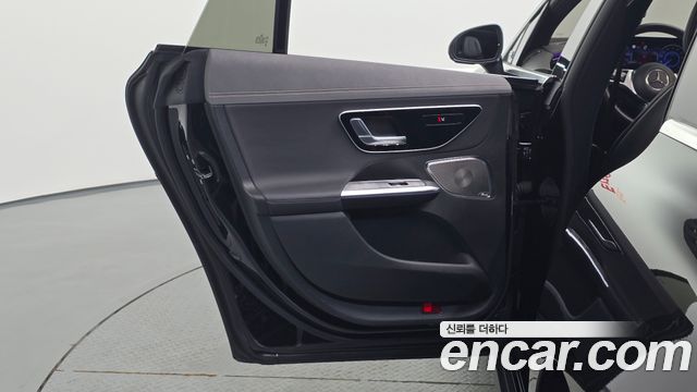 Mercedes-Benz EQE 2022 — photo 15