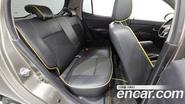 Kia morning 2011 — photo 17
