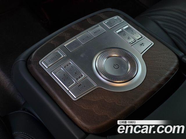 Genesis G80 2021 — photo 16