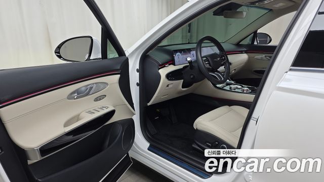 Genesis GV70 2025 — photo 13