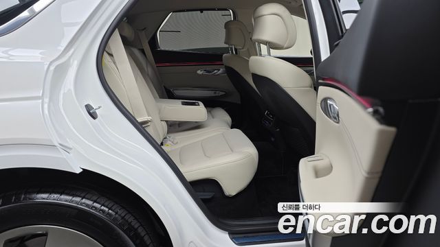 Genesis GV70 2025 — photo 17
