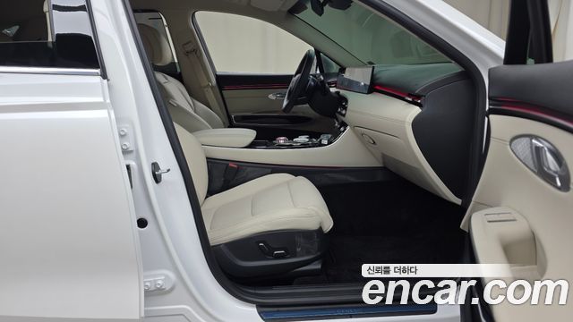 Genesis GV70 2025 — photo 16