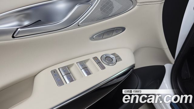Genesis GV70 2025 — photo 28