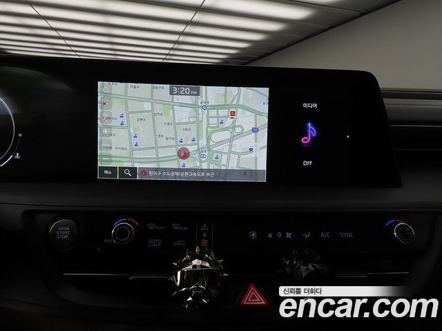 Kia K8 2022 — photo 15