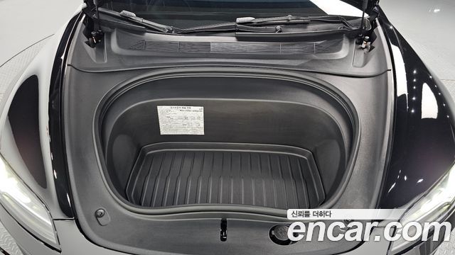 Tesla Model 3 2026 — photo 6