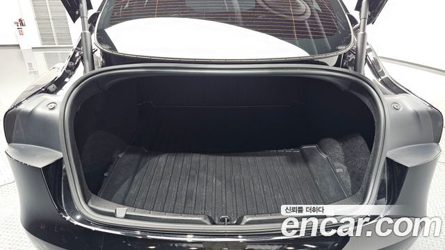 Tesla Model 3 2026 — photo 26