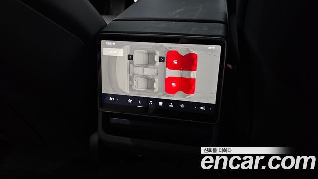 Tesla Model 3 2026 — photo 28