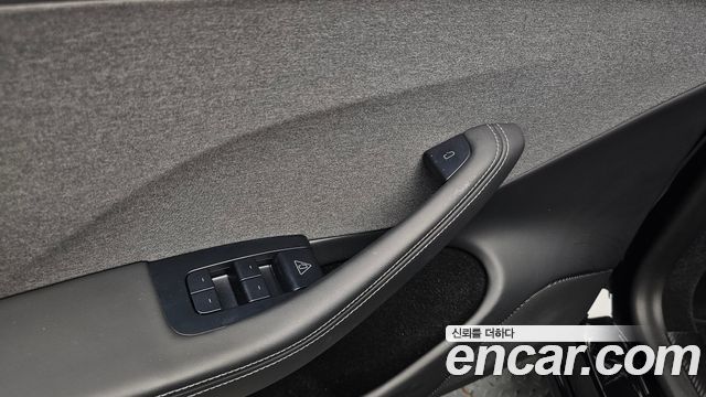 Tesla Model 3 2026 — photo 36