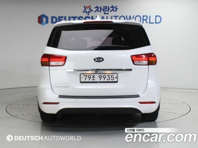 Kia Canival 2018 — photo 4