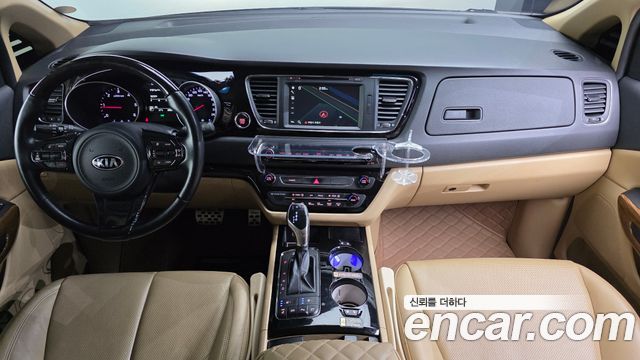 Kia Canival 2016 — photo 7