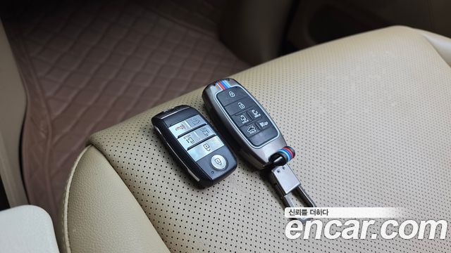 Kia Canival 2016 — photo 17