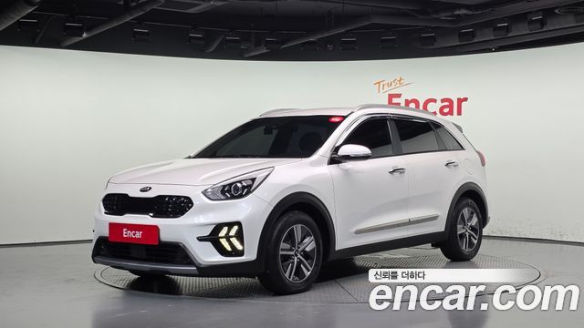 Kia Niro 2021 — photo 1