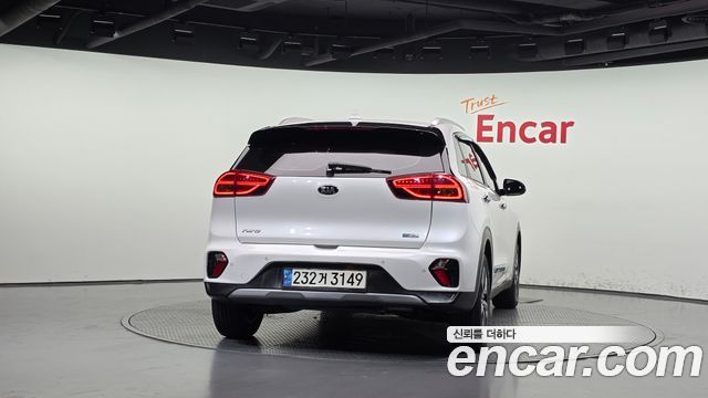 Kia Niro 2021 — photo 4