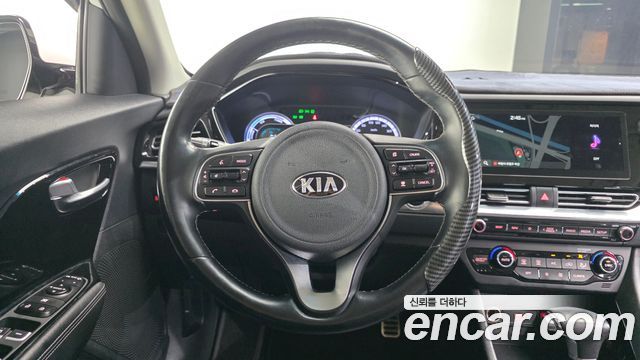 Kia Niro 2021 — photo 13