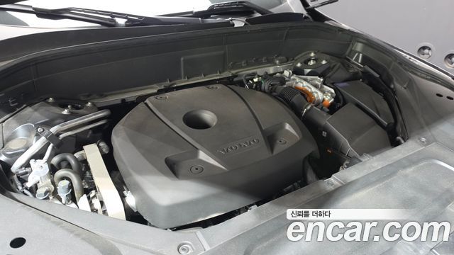 Volvo XC90 2024 — photo 6