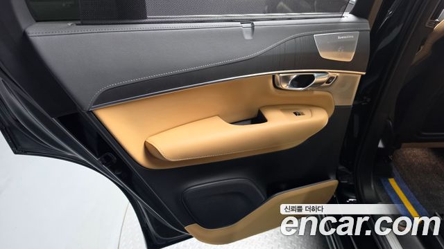 Volvo XC90 2024 — photo 15