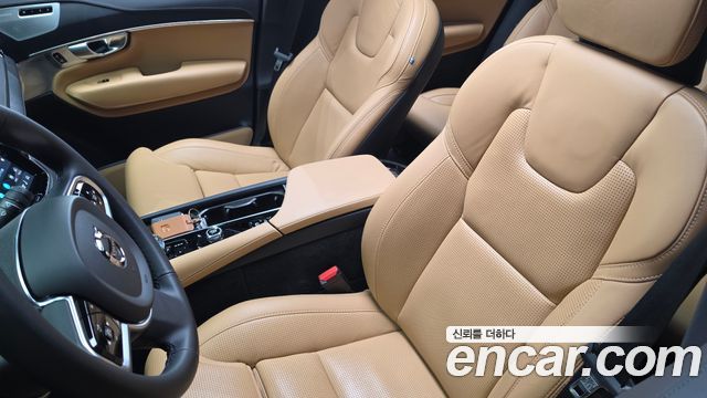 Volvo XC90 2024 — photo 29