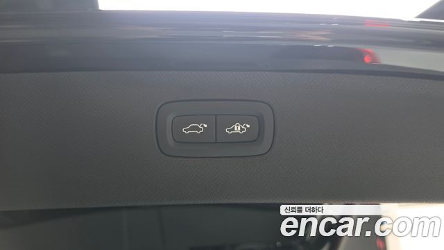 Volvo XC90 2024 — photo 35