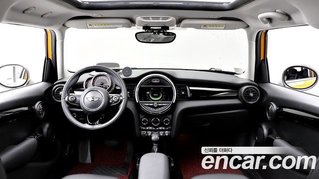 Mini Cooper 2018 — photo 7