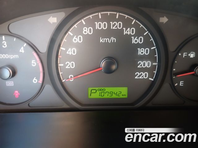 Hyundai Starex 2014 — photo 9
