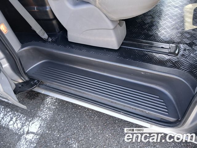 Hyundai Starex 2014 — photo 12