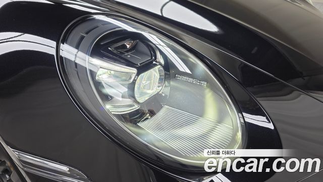 Porsche 911 2020 — photo 8