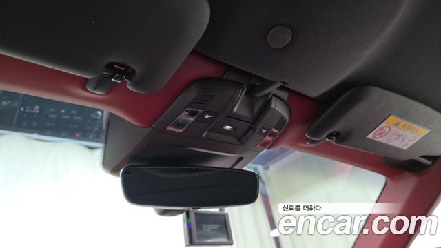 Porsche 911 2020 — photo 28