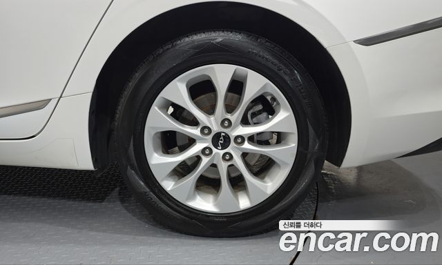 Kia K8 2024 — photo 7