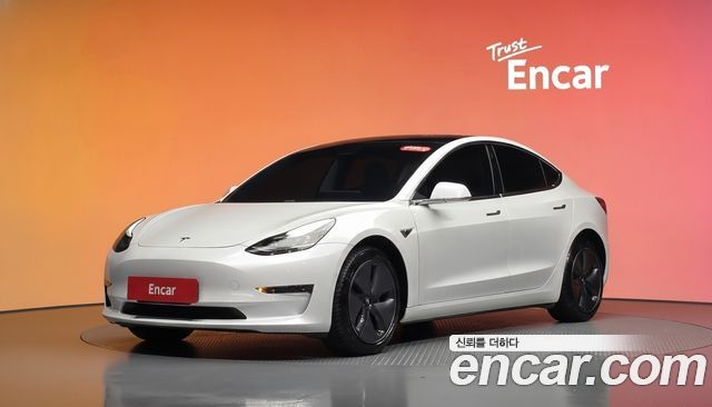 Tesla Model 3 2020 — photo 1