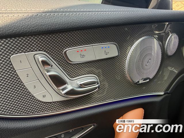 Mercedes-Benz E-Class 2020 — photo 5