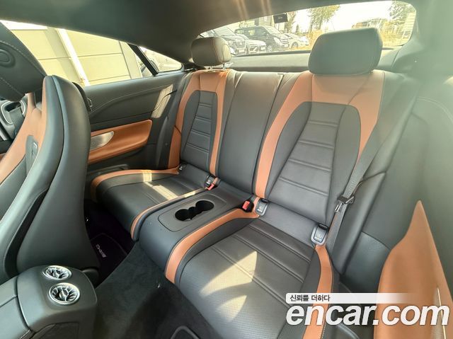 Mercedes-Benz E-Class 2020 — photo 8