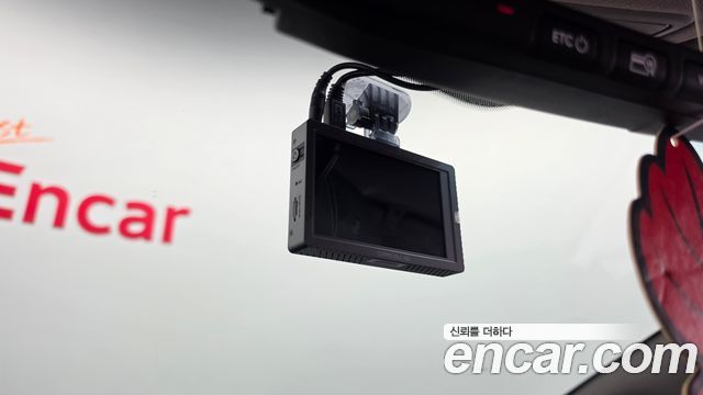Kia K3 2016 — photo 25