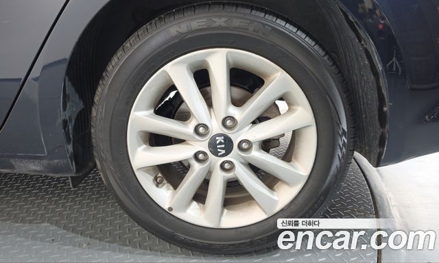 Kia K3 2016 — photo 7