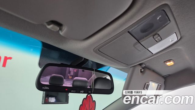 Kia K3 2016 — photo 27