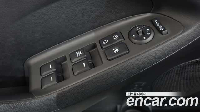 Kia K3 2016 — photo 30