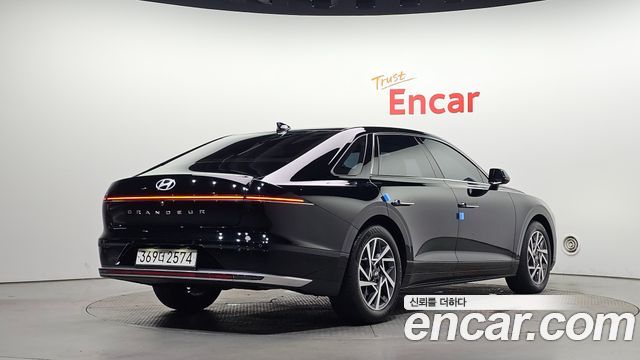 Hyundai Grandeur 2023 — photo 2