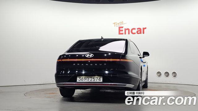 Hyundai Grandeur 2023 — photo 4