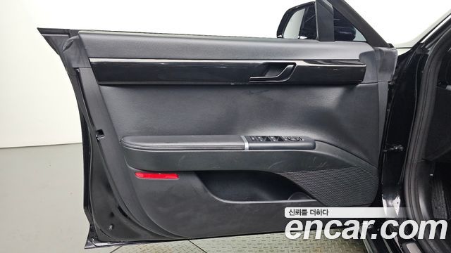 Hyundai Grandeur 2023 — photo 14