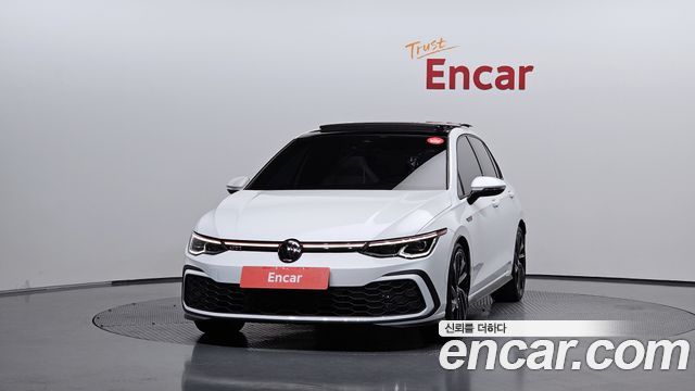 Volkswagen Golf 2023 — photo 3