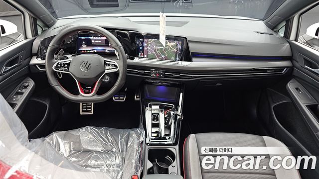 Volkswagen Golf 2023 — photo 7