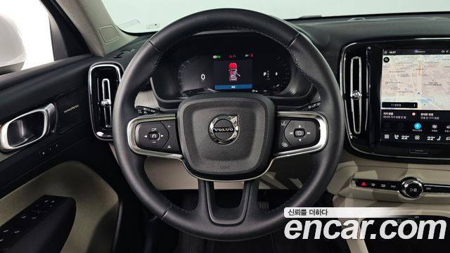 Volvo XC40 2025 — photo 19
