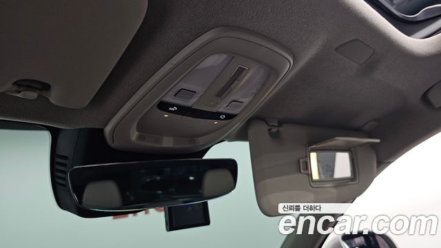 Volvo XC40 2025 — photo 33