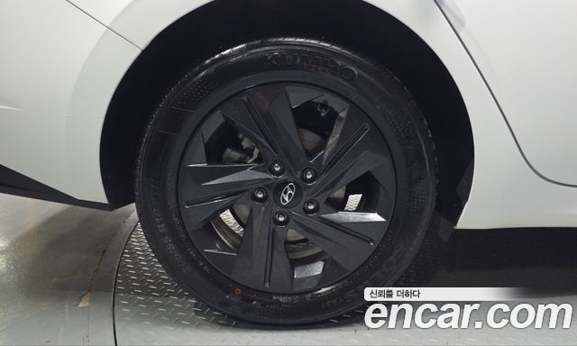 Hyundai AVANTE 2023 — photo 5