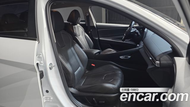 Hyundai AVANTE 2023 — photo 12