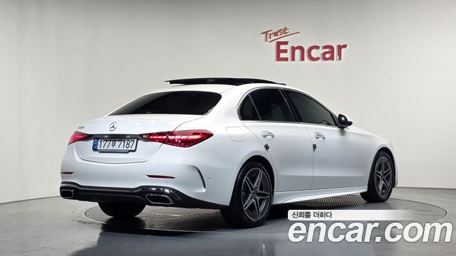 Mercedes-Benz C-Class 2024 — photo 2