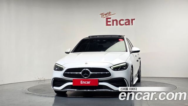 Mercedes-Benz C-Class 2024 — photo 3