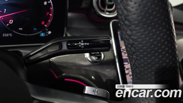 Mercedes-Benz C-Class 2024 — photo 12