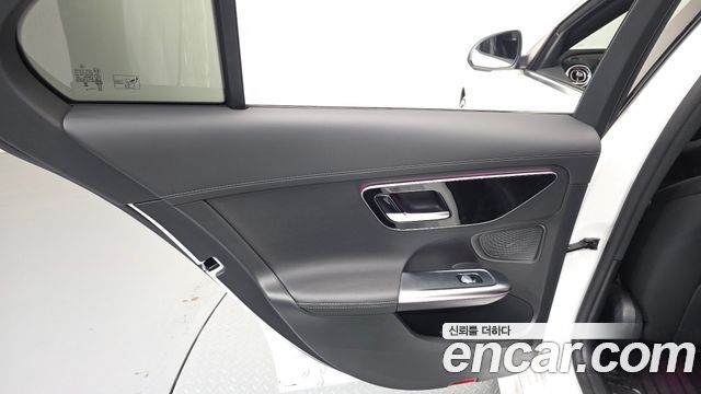 Mercedes-Benz C-Class 2024 — photo 15